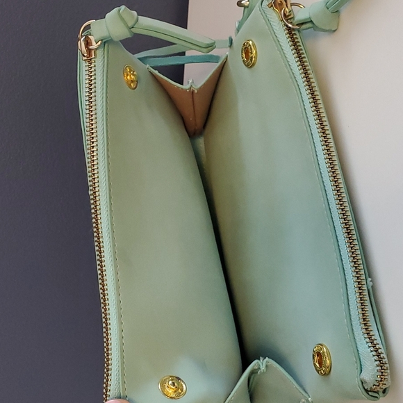 Old Navy Mint Green Fringe Crossbody Bag Convertible Clutch - Picture 4 of 7